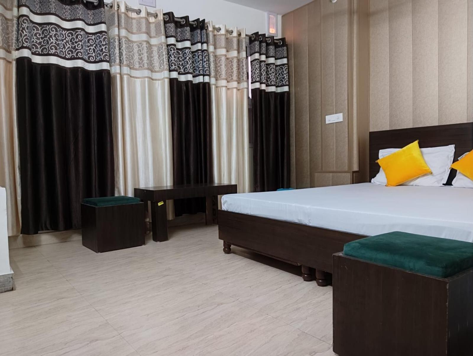 Tirathsheela Homestay *