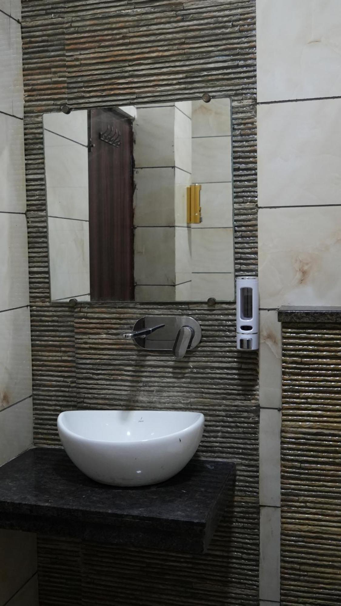 Hotel Golden Gsc Amritsar