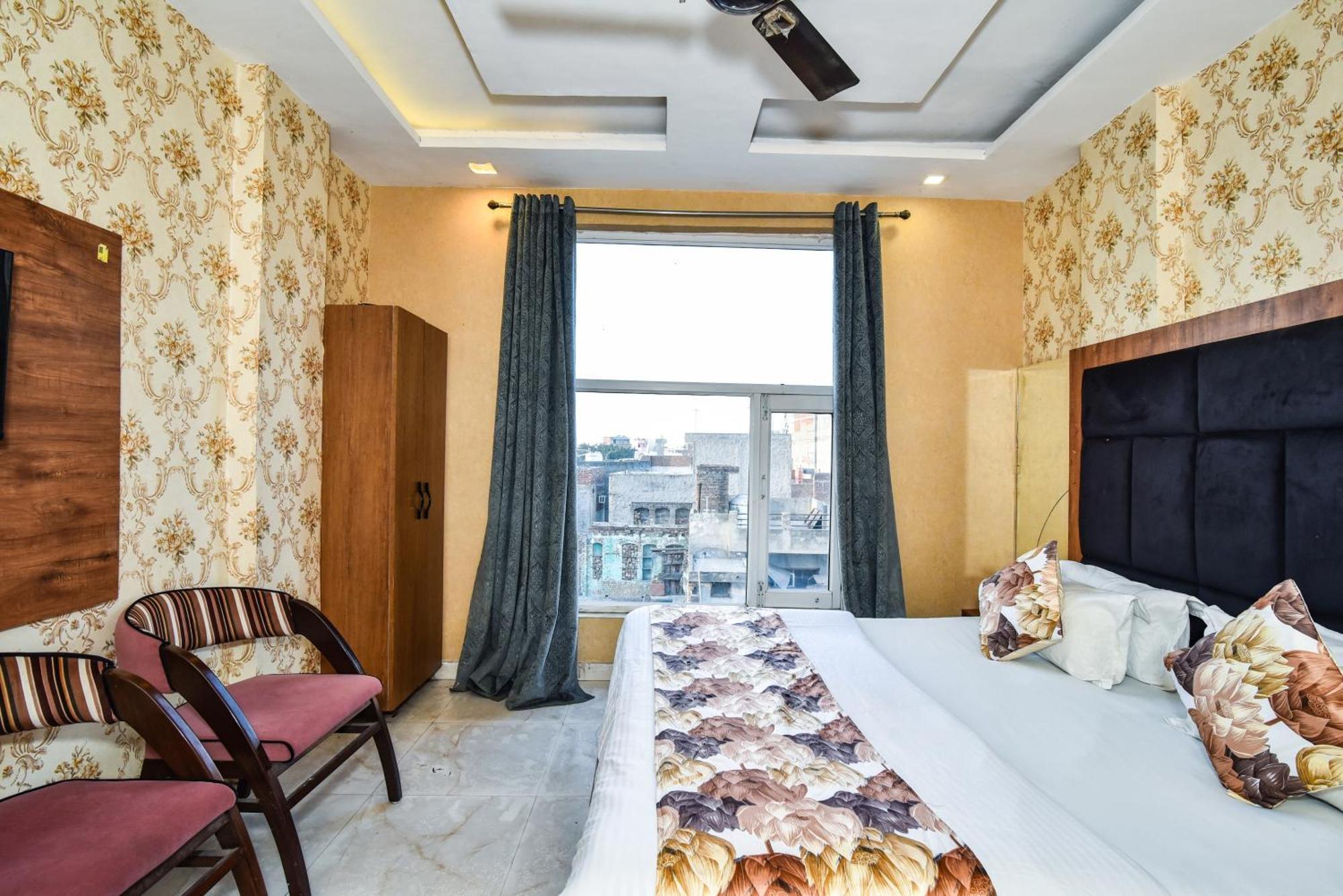 Hotel Woodz Amritsar