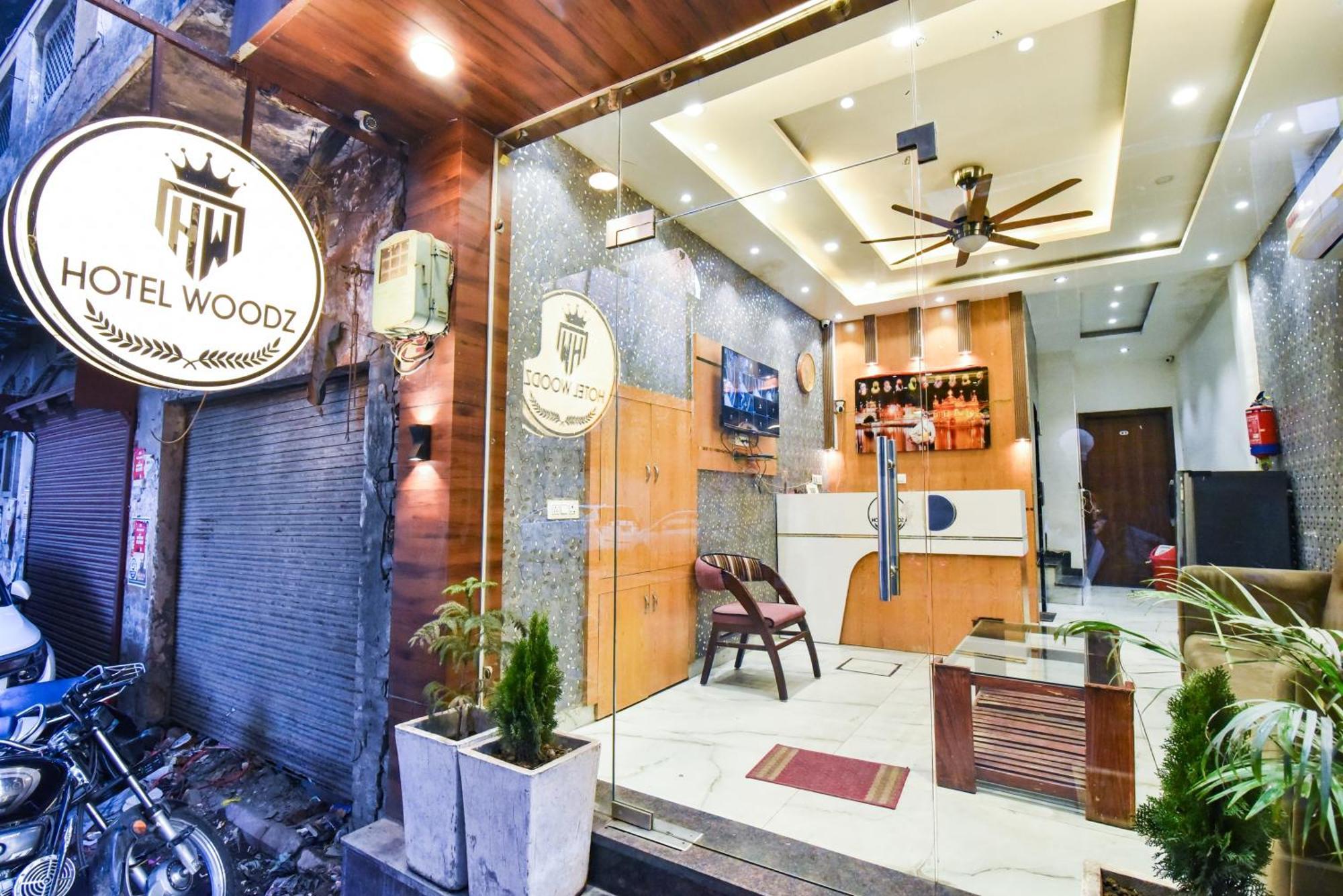 Woodz Hotel 4*