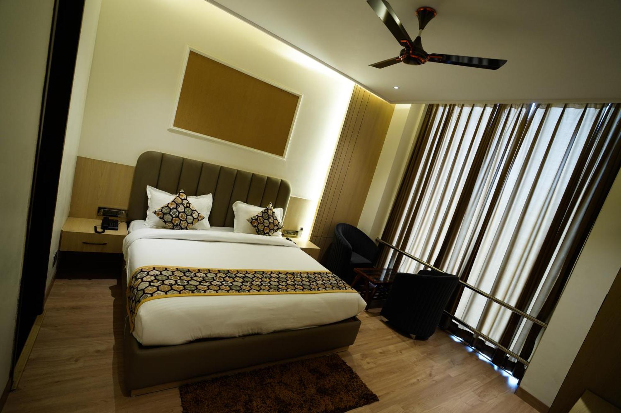 Casa Royale 3*