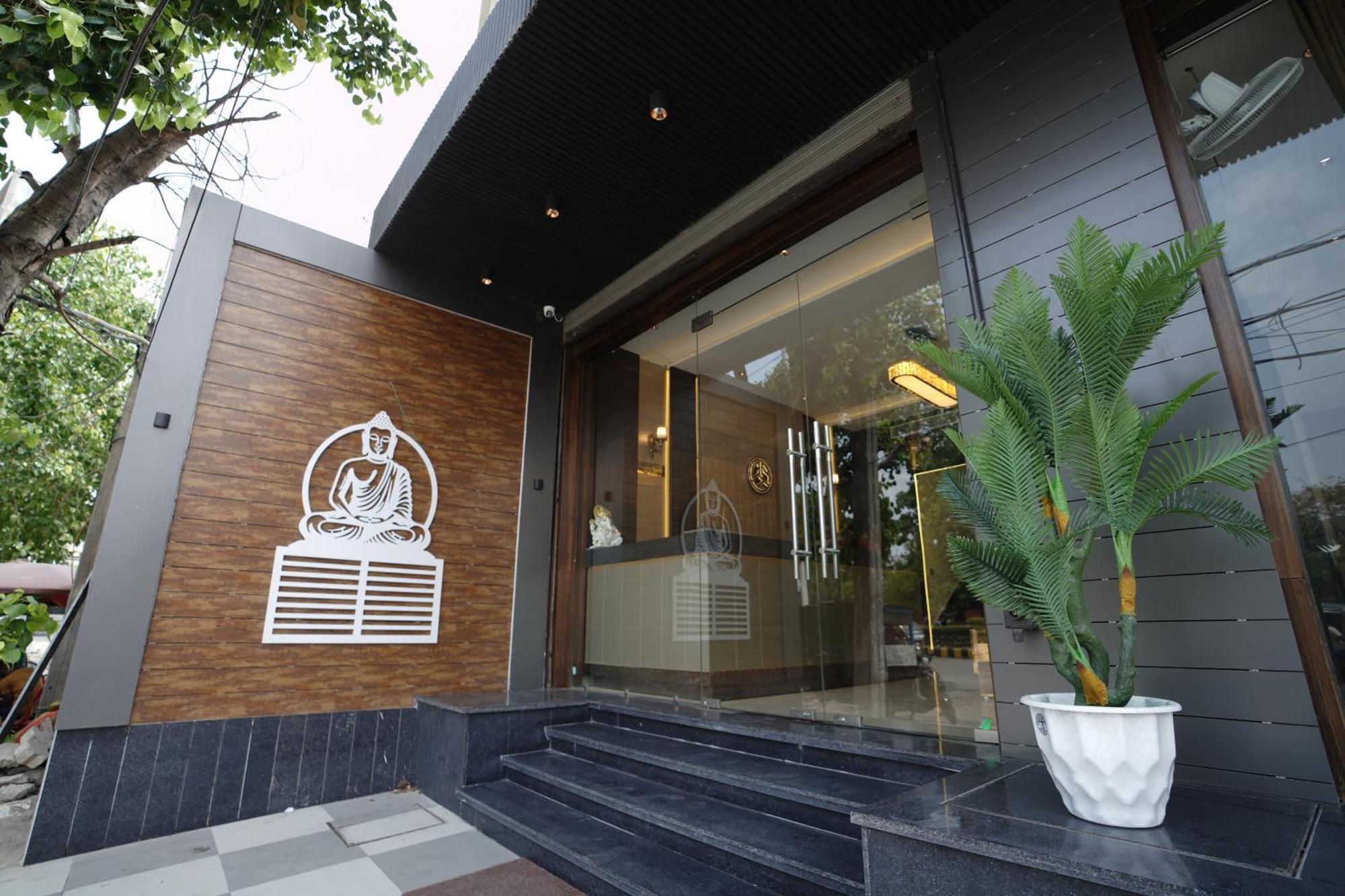 Casa Royale 3*