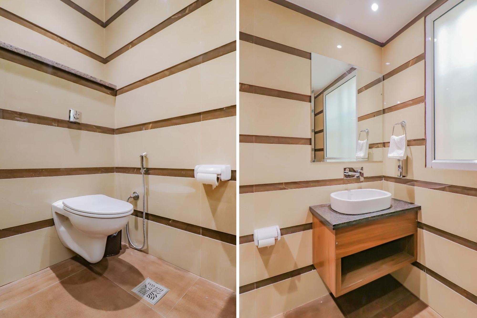 Capital O Western Galaxy Hotel 3*