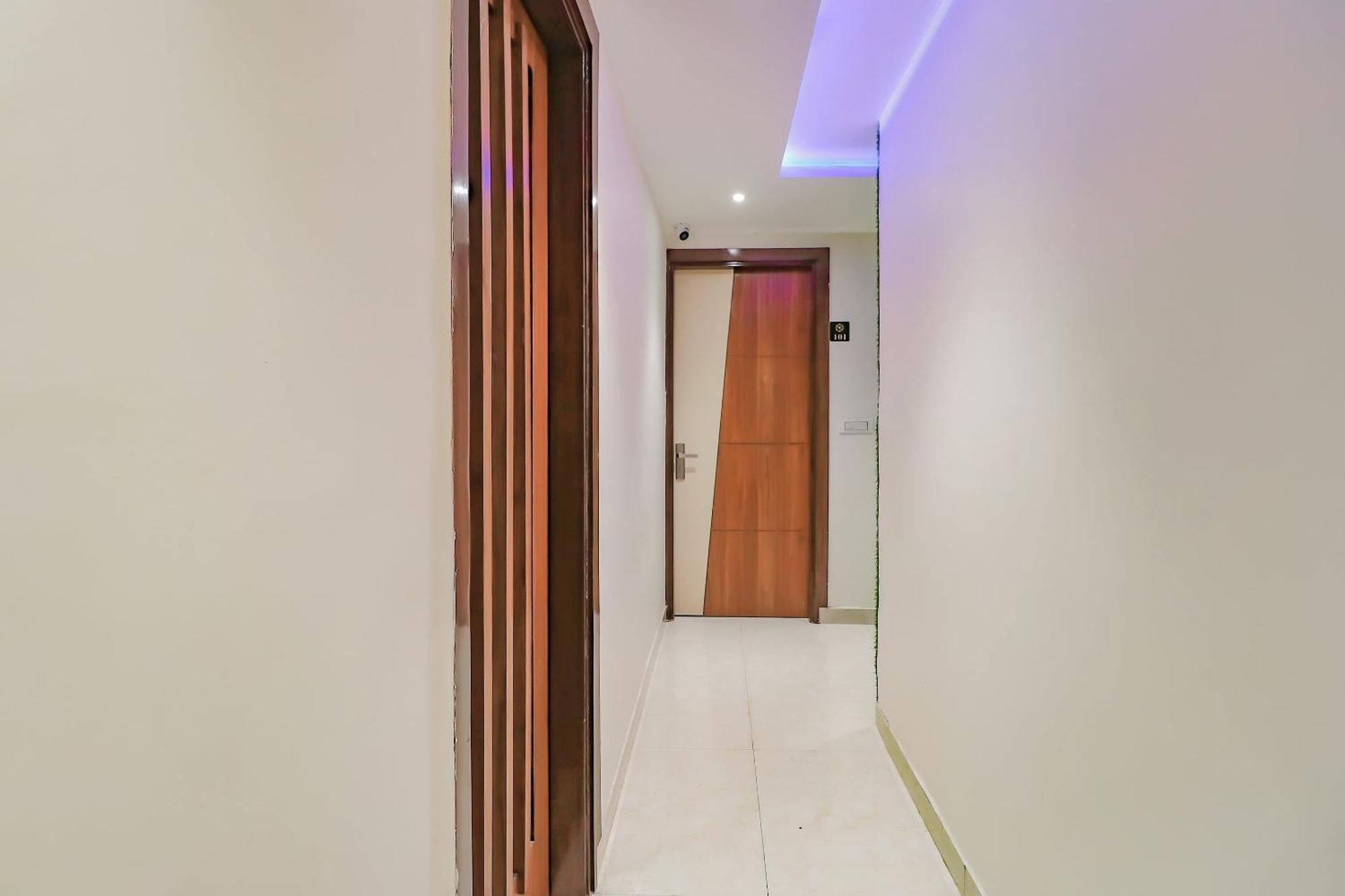 Capital O Western Galaxy Hotel