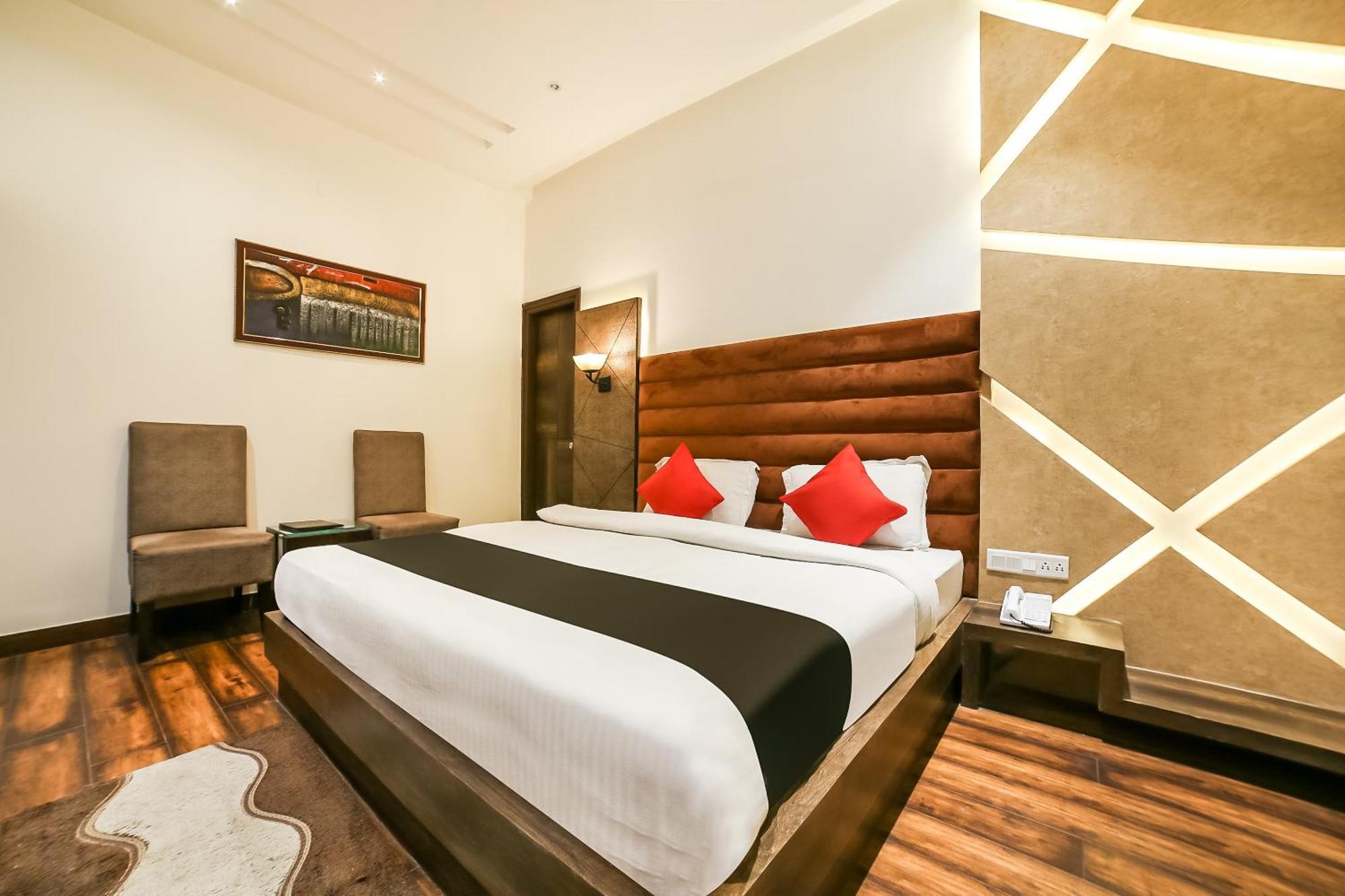 Hotel Capital O 38688 Royal Shelaton Amritsar