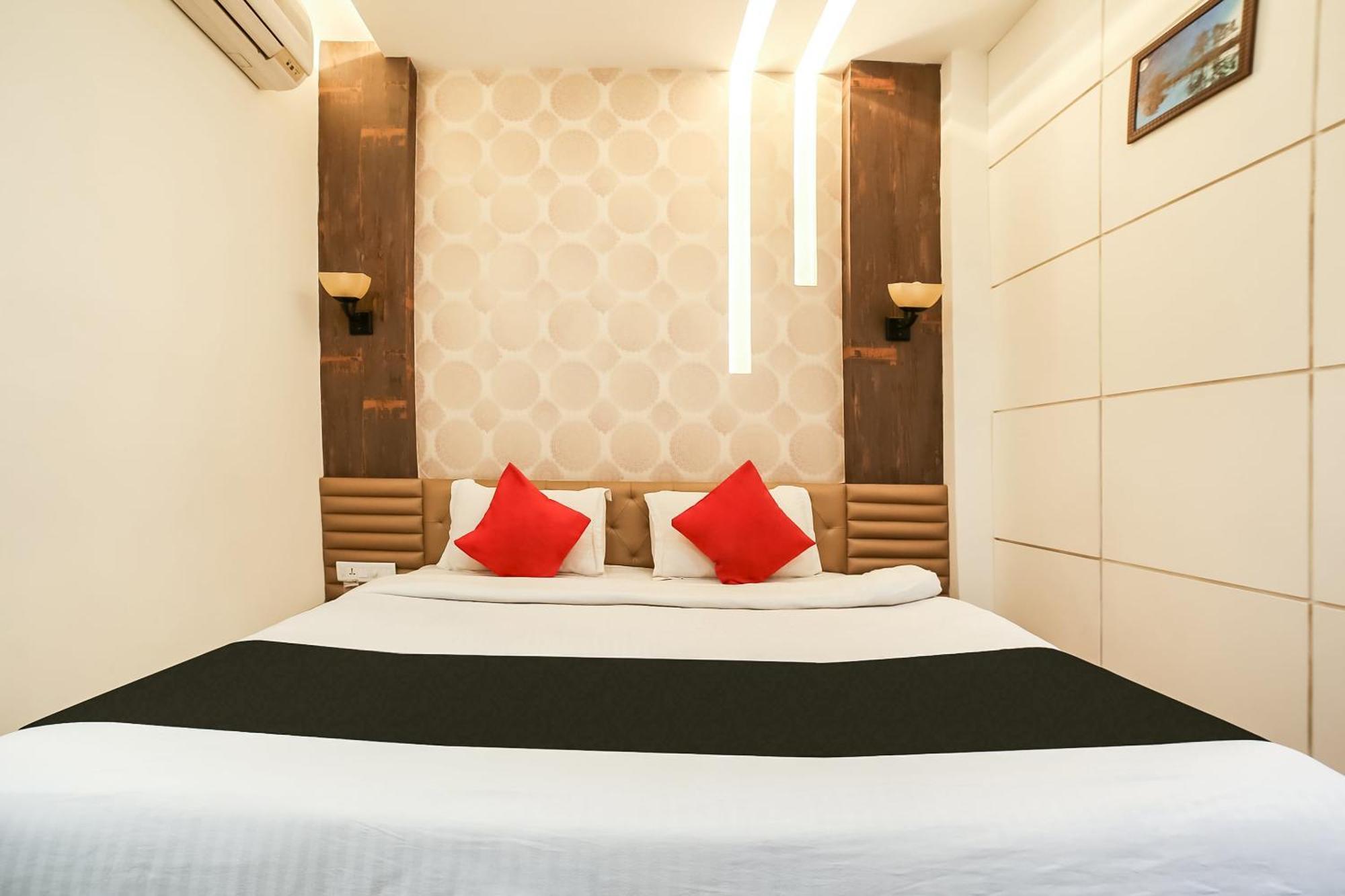 Capital O 38688 Royal Shelaton Hotel Amritsar
