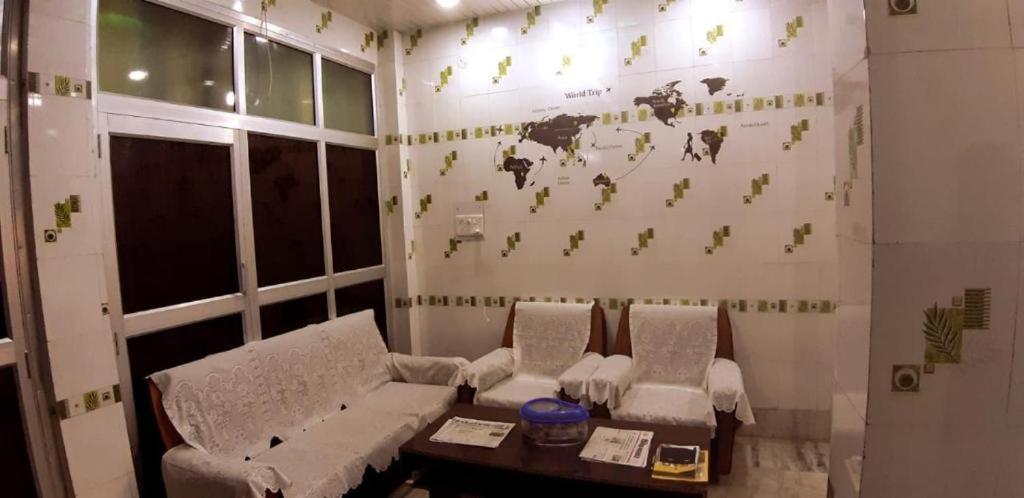 Blue Eye Backpackers Amritsar