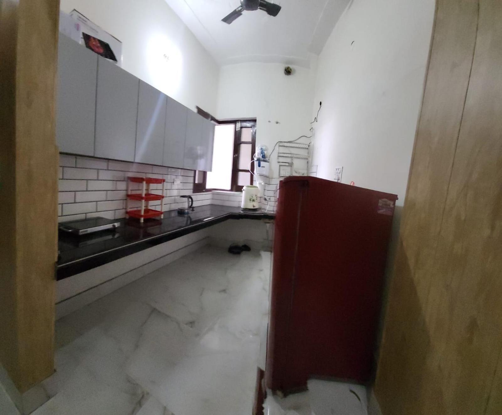 Apartment Independent House, 2 Bedroom, 2 Bath Livingroom,lobby,kitchen,car Parking Amritsar