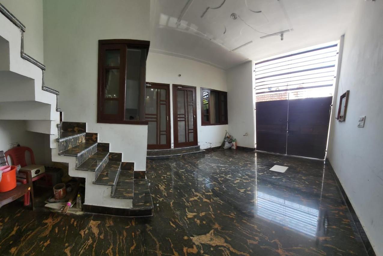 Apartment Independent House, 2 Bedroom, 2 Bath Livingroom,lobby,kitchen,car Parking Amritsar
