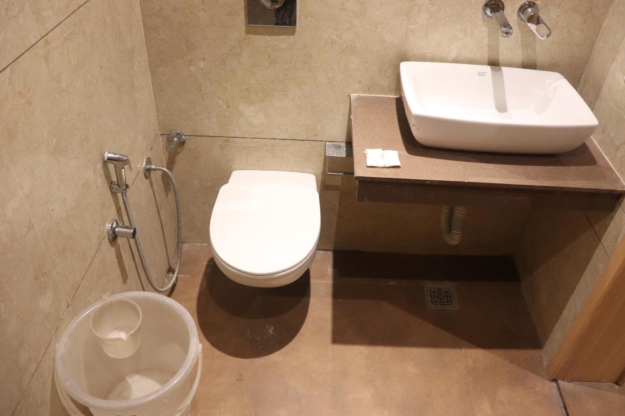 Dream Land Hotel