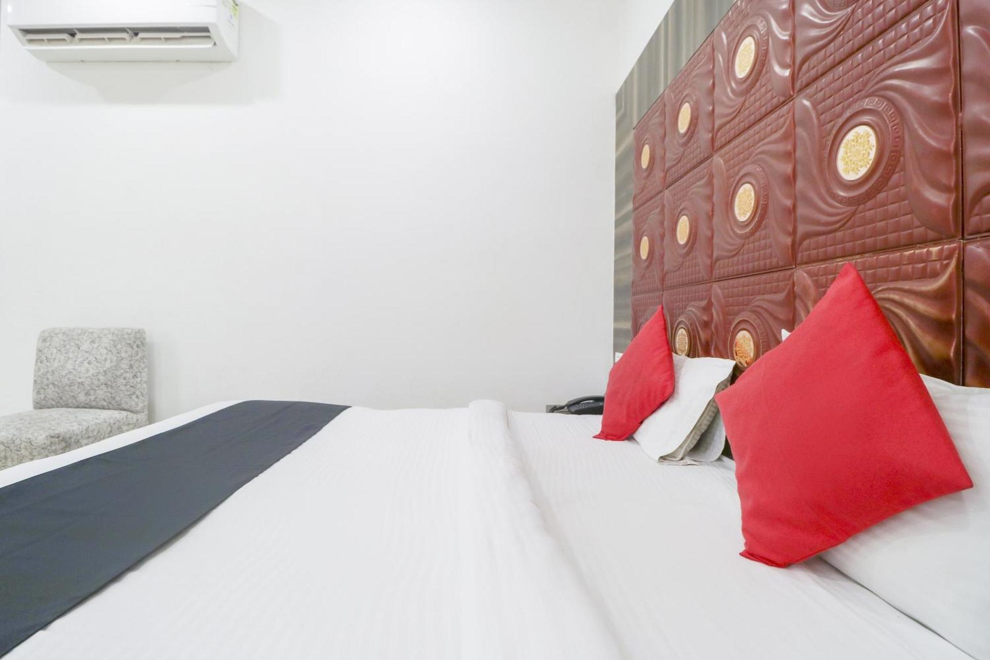 Hotel Oyo 77326 Hotel Royal View Amritsar