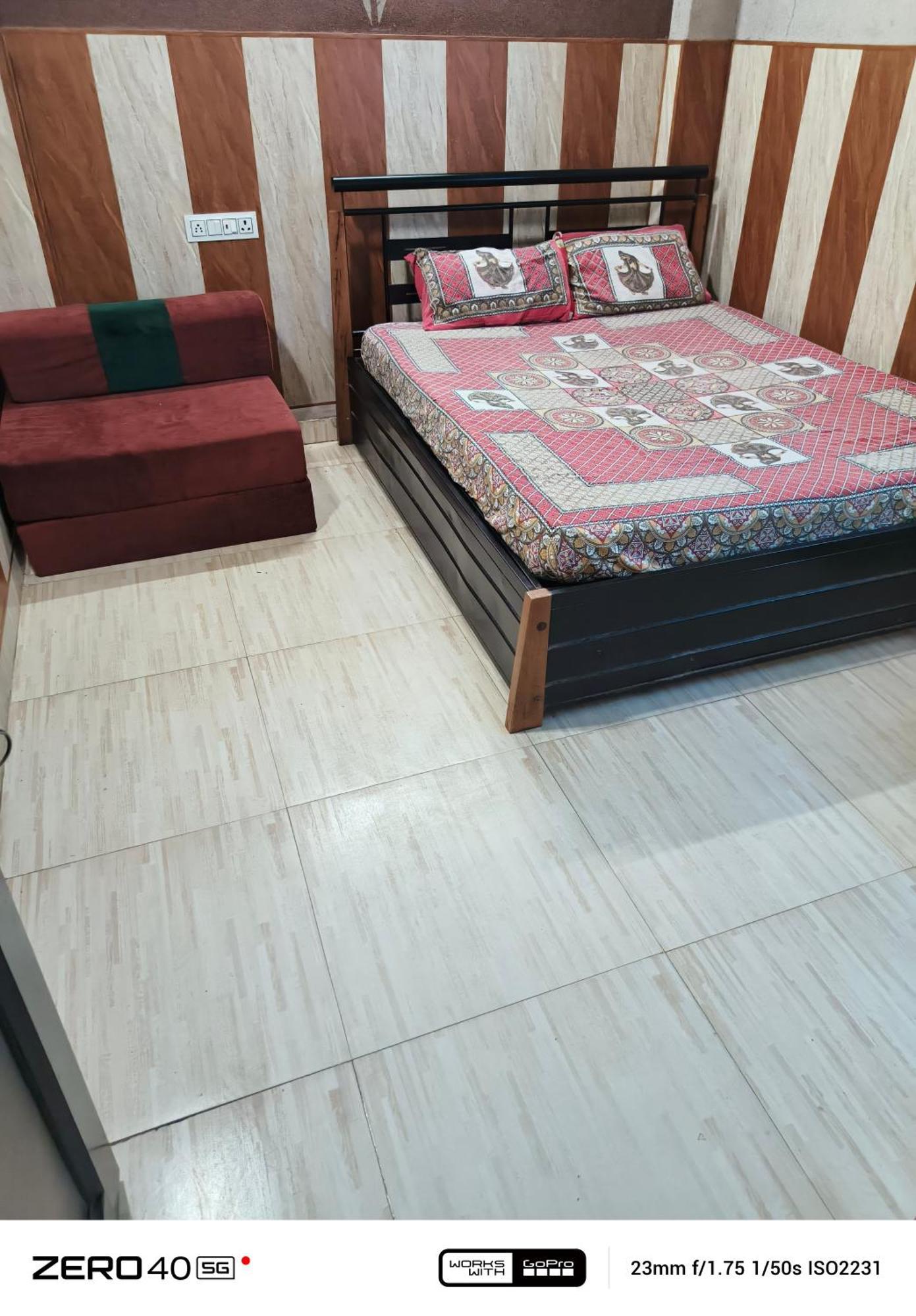 Sidhu Double Bed Attach Bathroom Guest house Amritsar