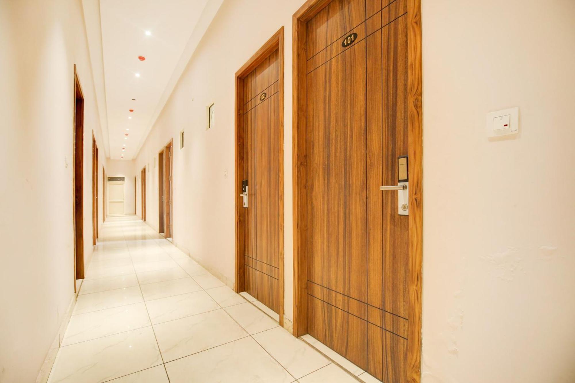 O Baba Tara Singh Ji Yatri Niwas Hotel 3*