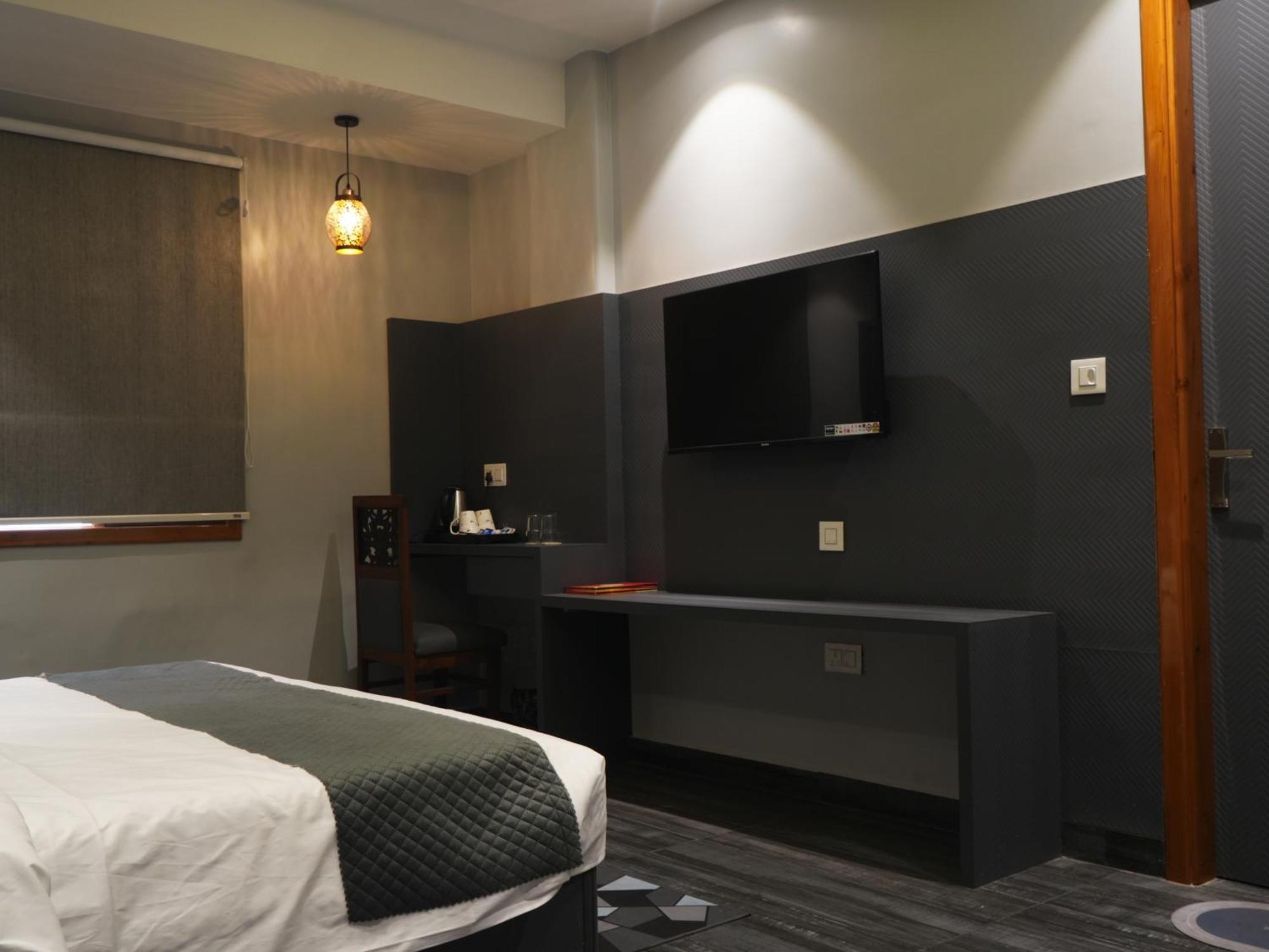 Hotel Sky Star 3*