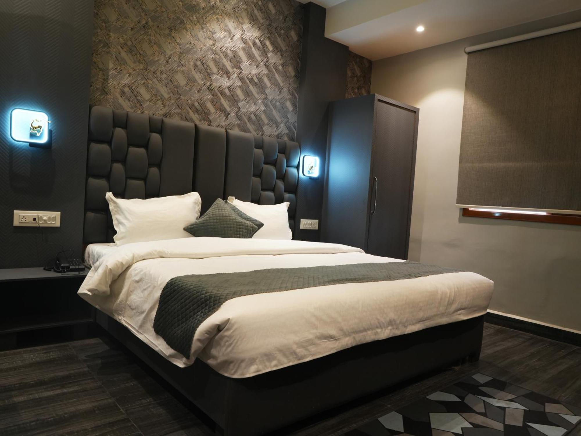 Sky Star Hotel Amritsar
