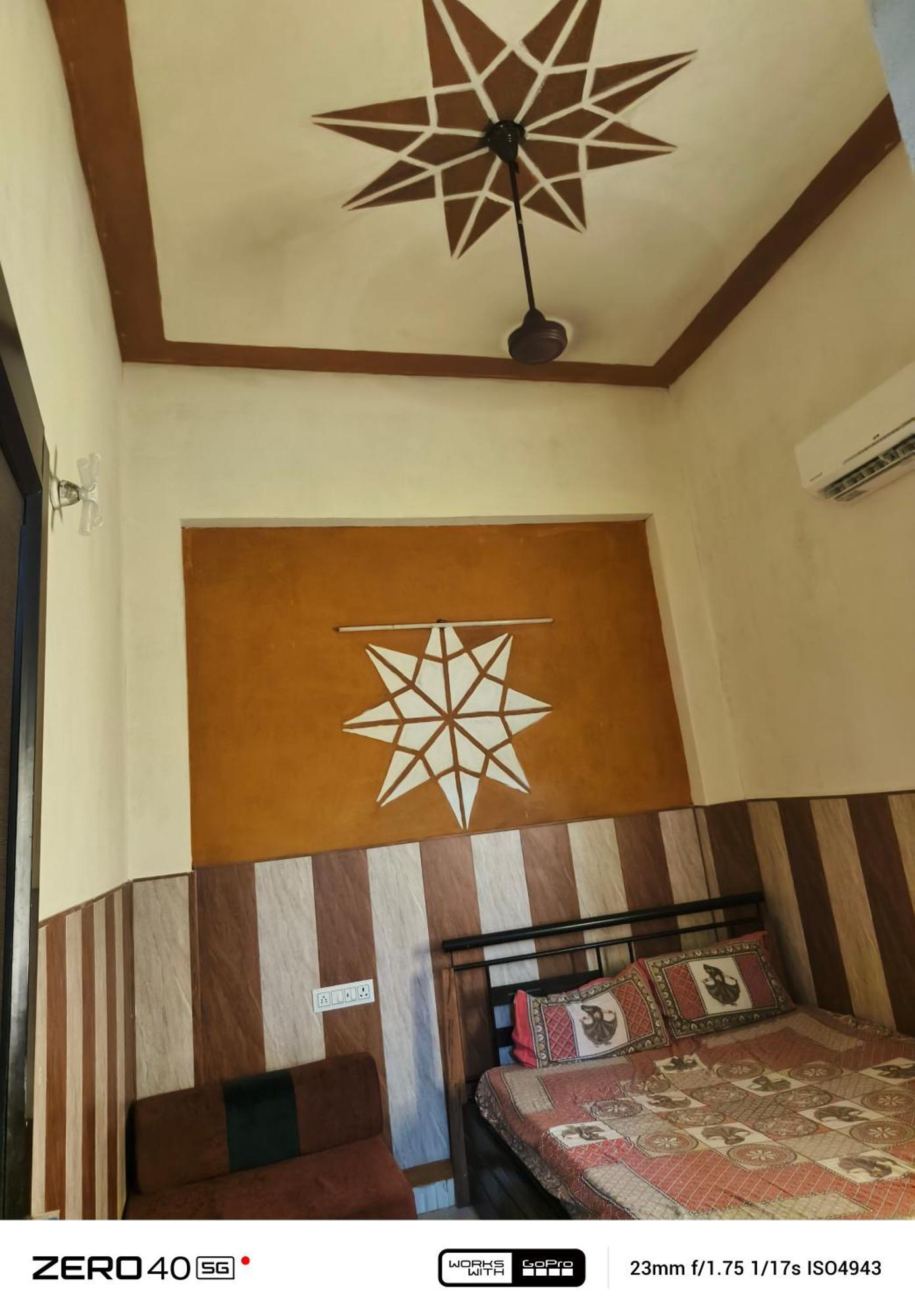 Guest house Sidhu Double Bed Attach Bathroom Amritsar