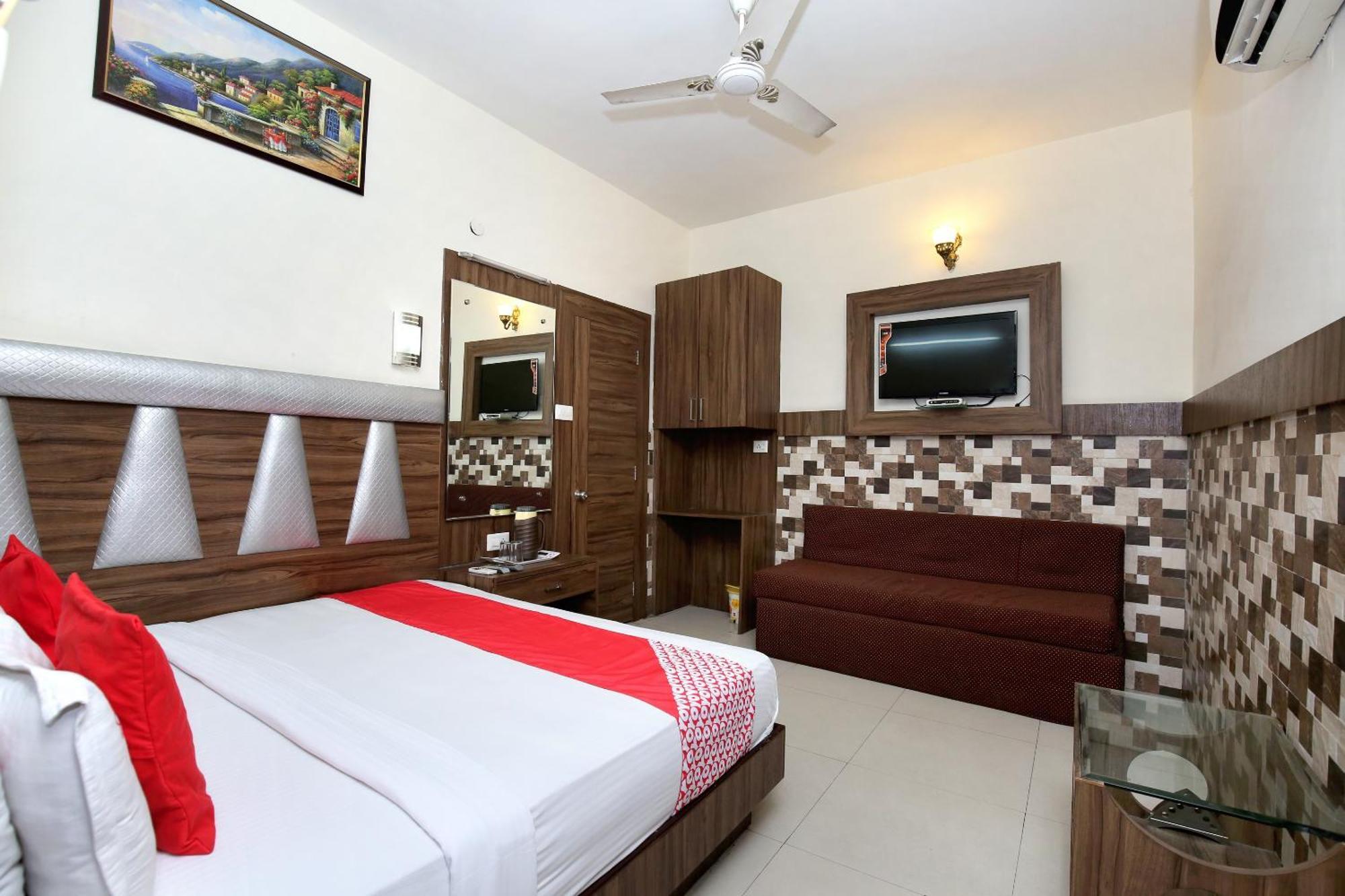 O Ishita Residency Hotel