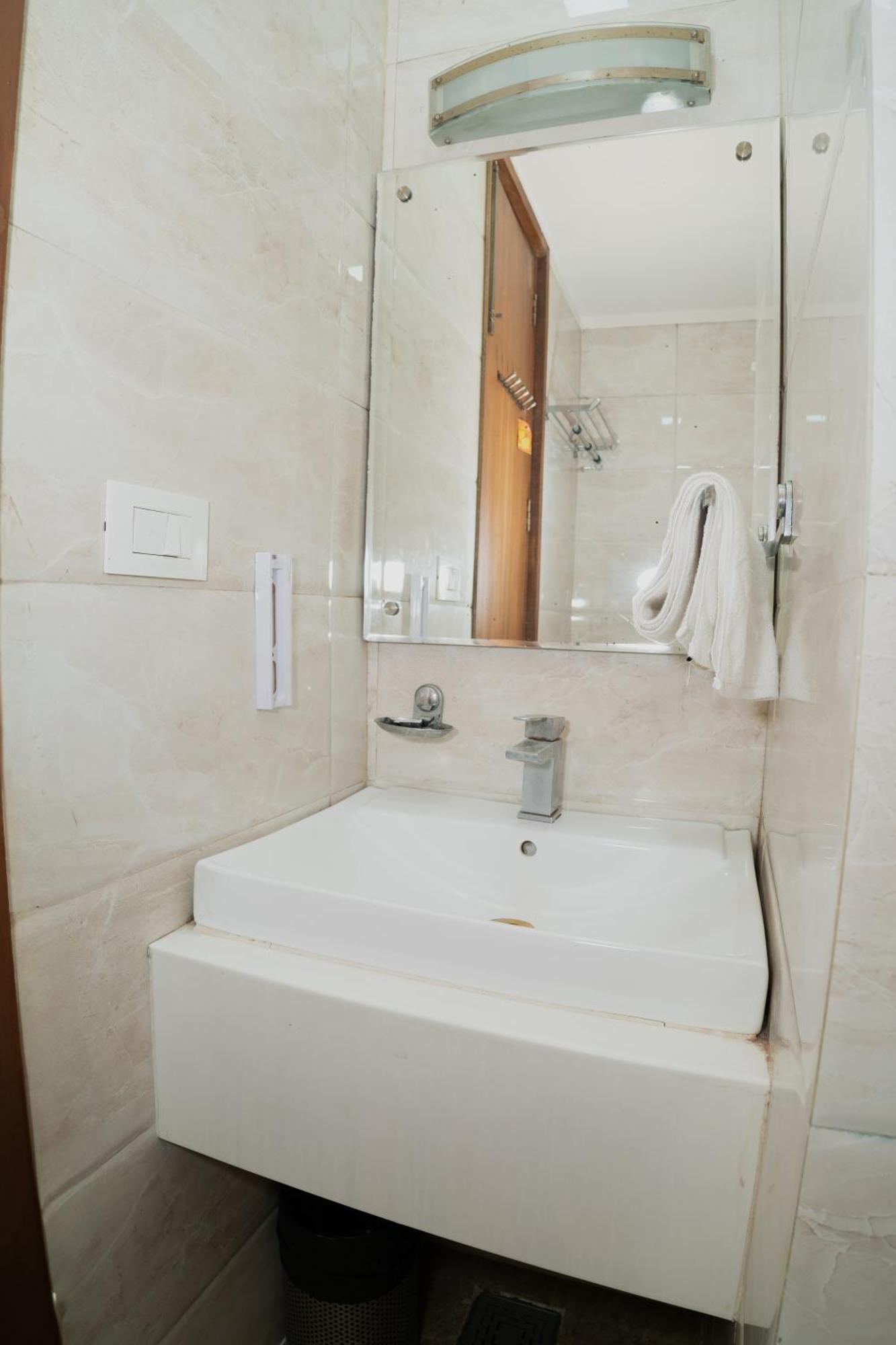 Grand Hridey- 20 Steps From Railway Station 3* Amritsar