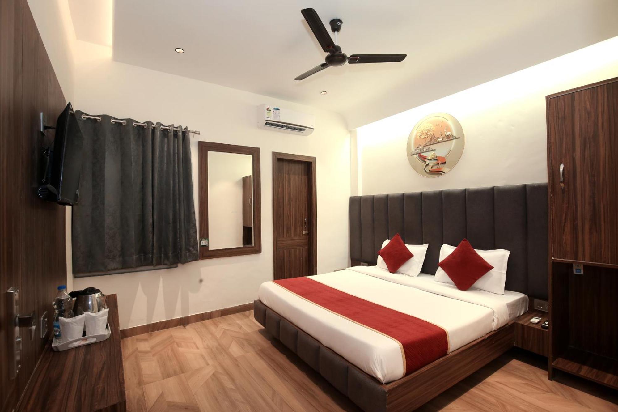 Hotel Park Plaza Near Golden Temple Amritsar