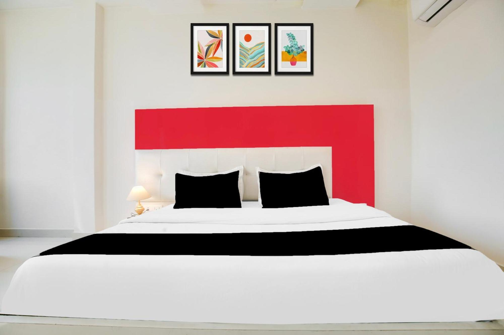 Super Collection O Near Railway Station Amritsar