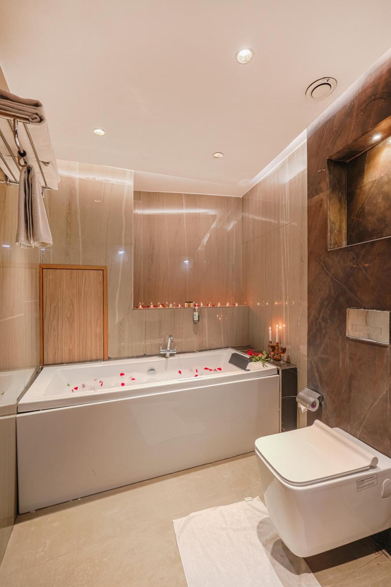 Hotel Levelup Boutique Amritsar