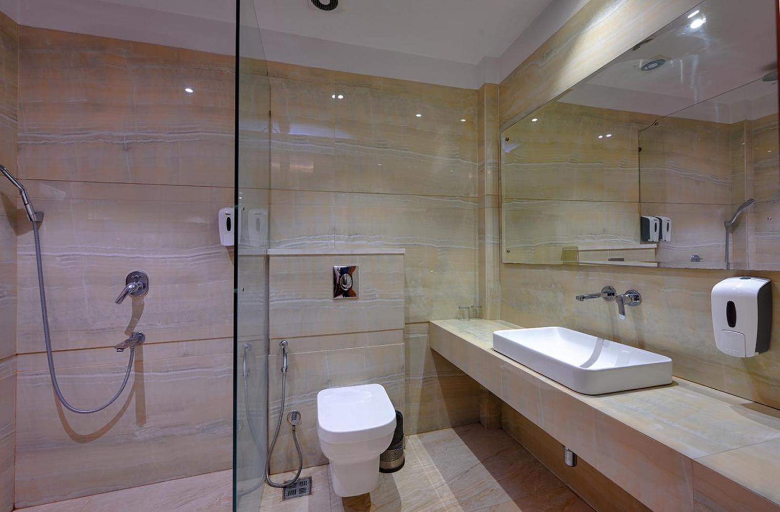 Treehouse London Street Hotel Amritsar