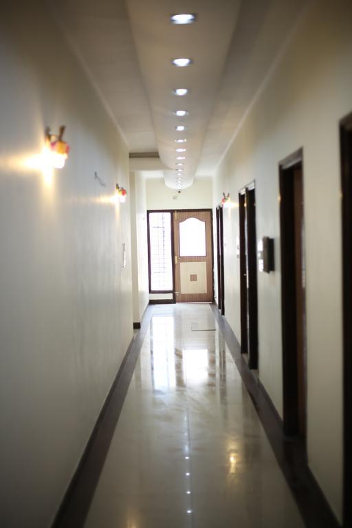 Hotel New Ss Residency 2*