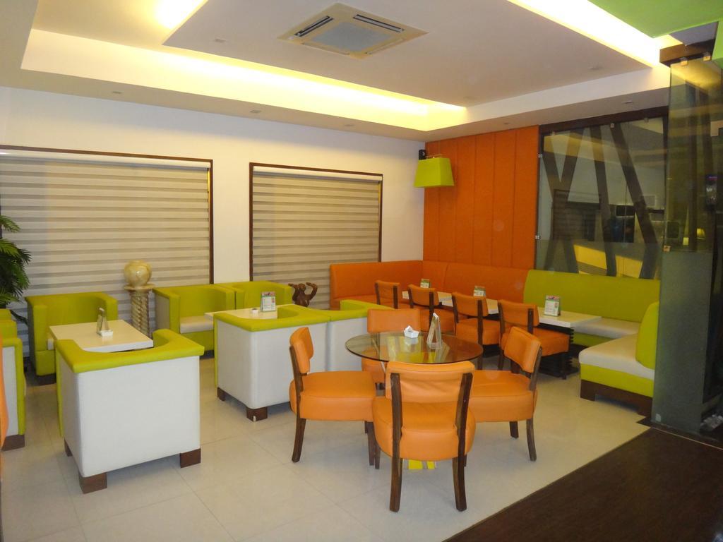 Royal Castle Hotel
