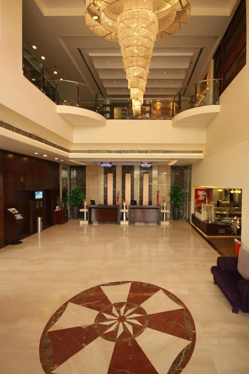 Hotel Regenta Place 4*