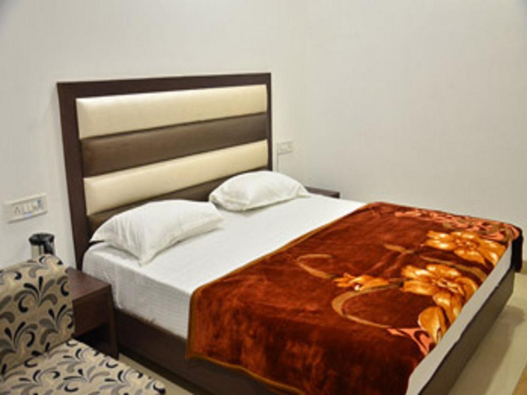 Hotel Popular Amritsar