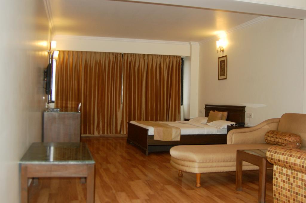 Bed & Breakfast Surya Residency Amritsar