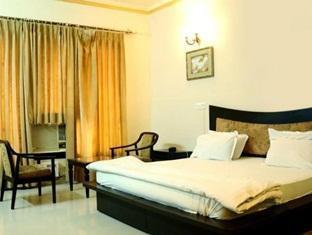 Hotel Downtown 3*