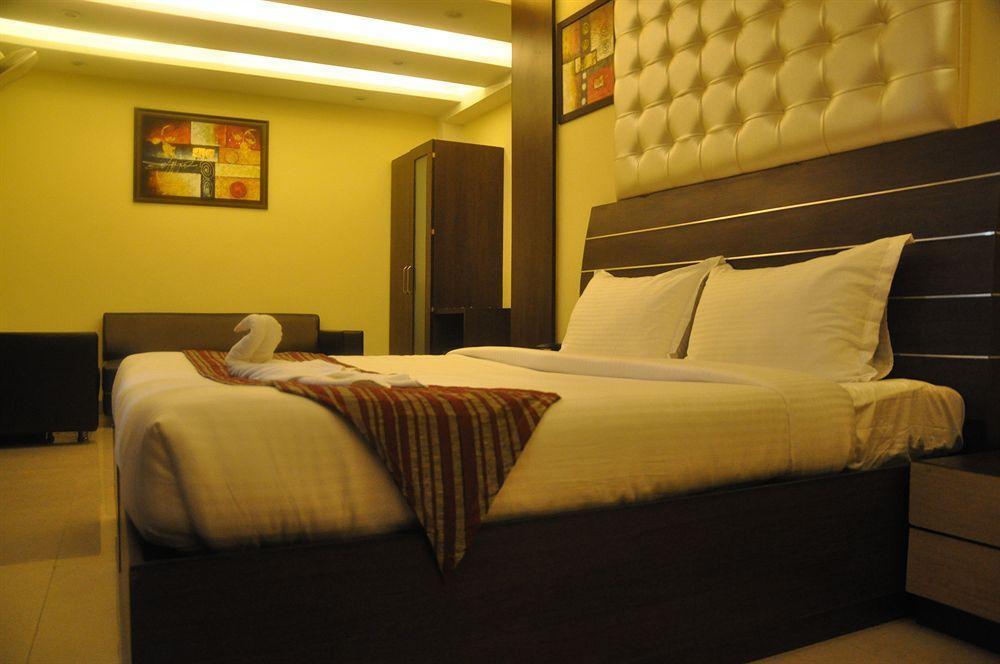 Mm Yellowuds Inn Amritsar