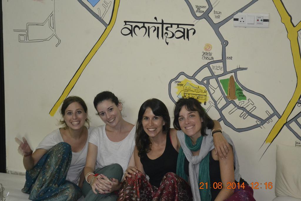 Hostel Jugaadus'