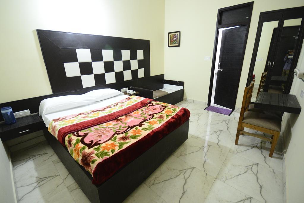 Mehra Hotel Amritsar