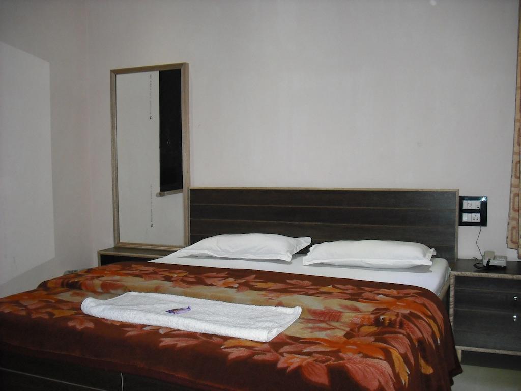 Hotel Gs Paradise