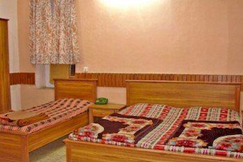 Hotel Fabhotel Basera 3*