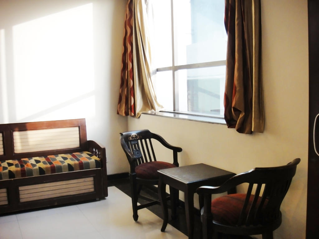 Hotel Pr Residency