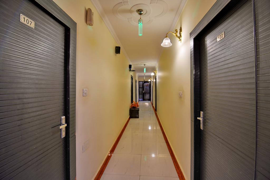 Hotel New Mg Residency