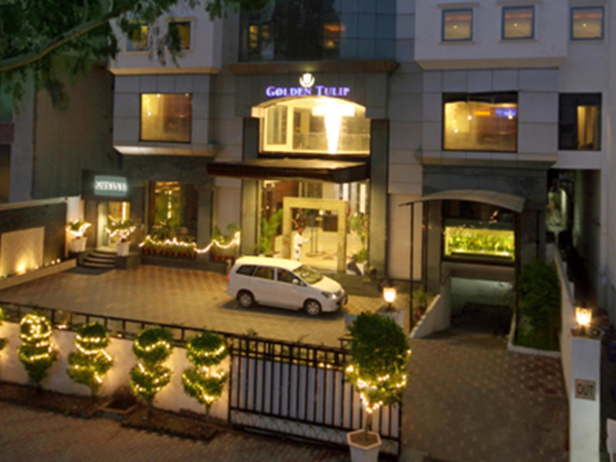 Regenta Place Hotel 4*