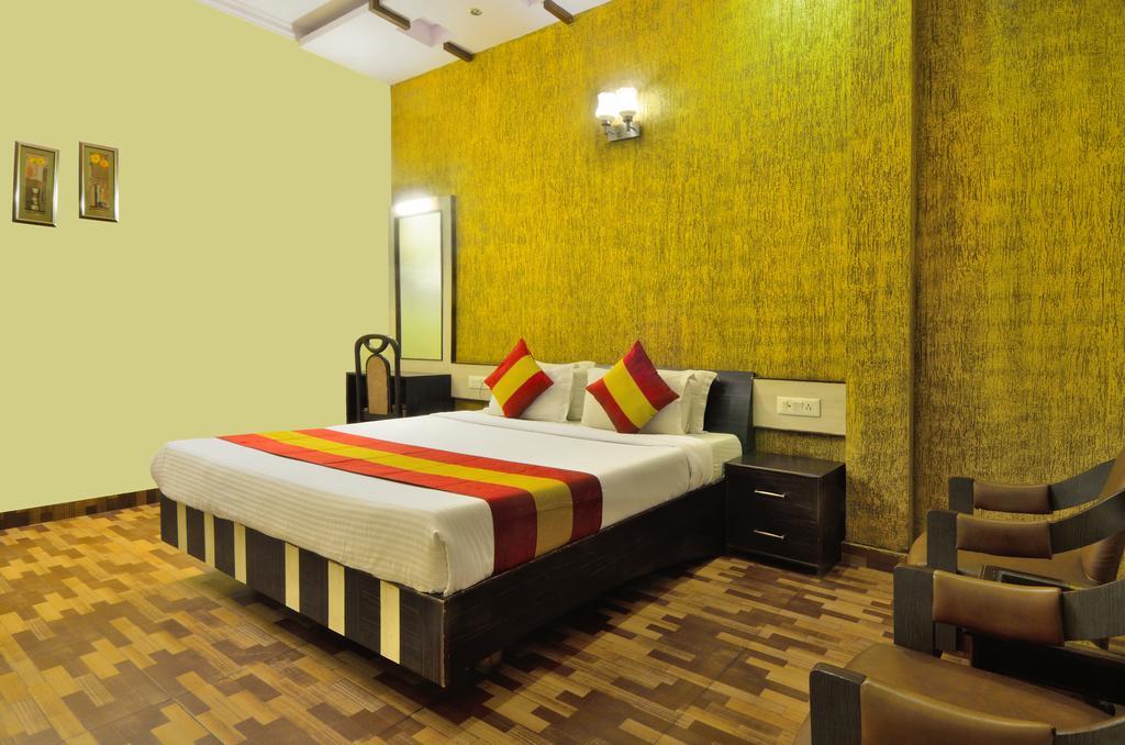 Hotel Roopa International Amritsar