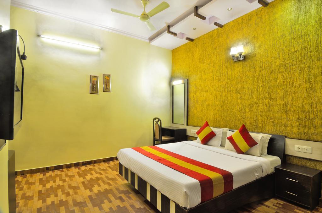 Hotel Roopa International Amritsar