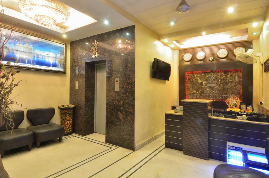 Roopa International Hotel 3*