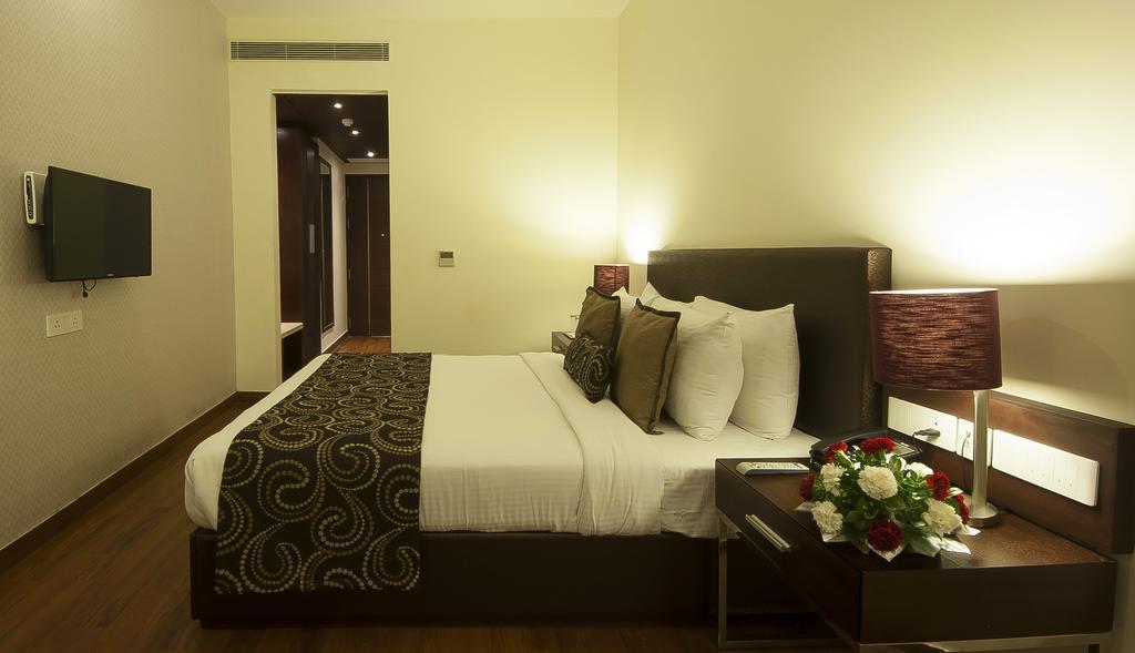 Humble Hotel