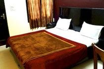 Hotel Shiraz Continental 3*
