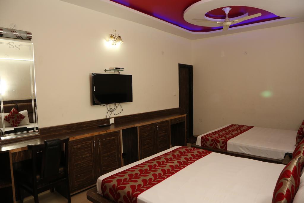 Hotel New Ss Residency