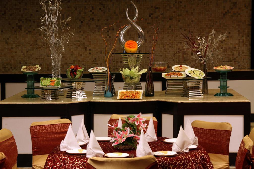 Regenta Place Hotel 4*