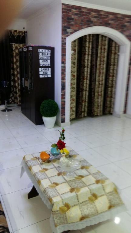 Guest house Sixteen Beas