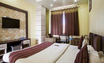 Inn Mm Yellowuds 3*