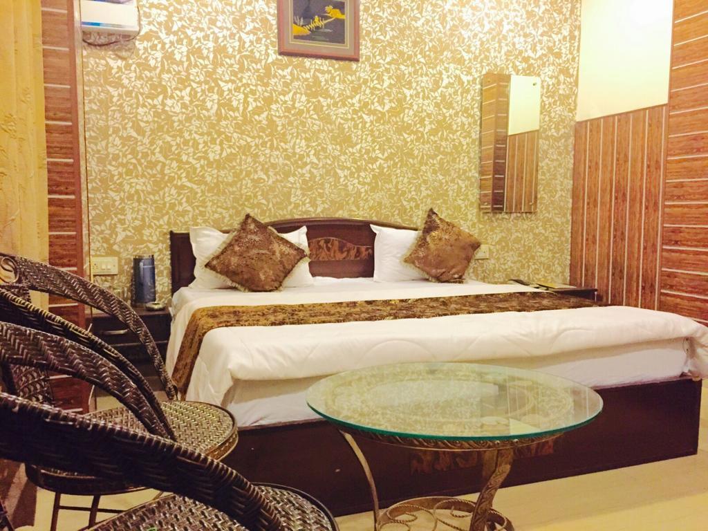 Hotel M.a. International Amritsar